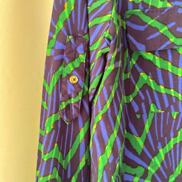 Anne Klein Women’s L Flowy Abstract Print Blouse Button Up Roll Tab Sleeves EUC - Picture 2 of 11